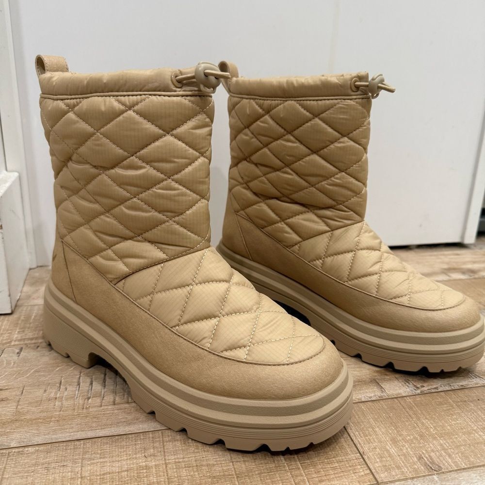 Vivaia NIB Theo Desert Water Proof Shearling Lined Puffer Boot